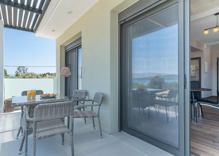 Vila Saint George 2 Nikiana